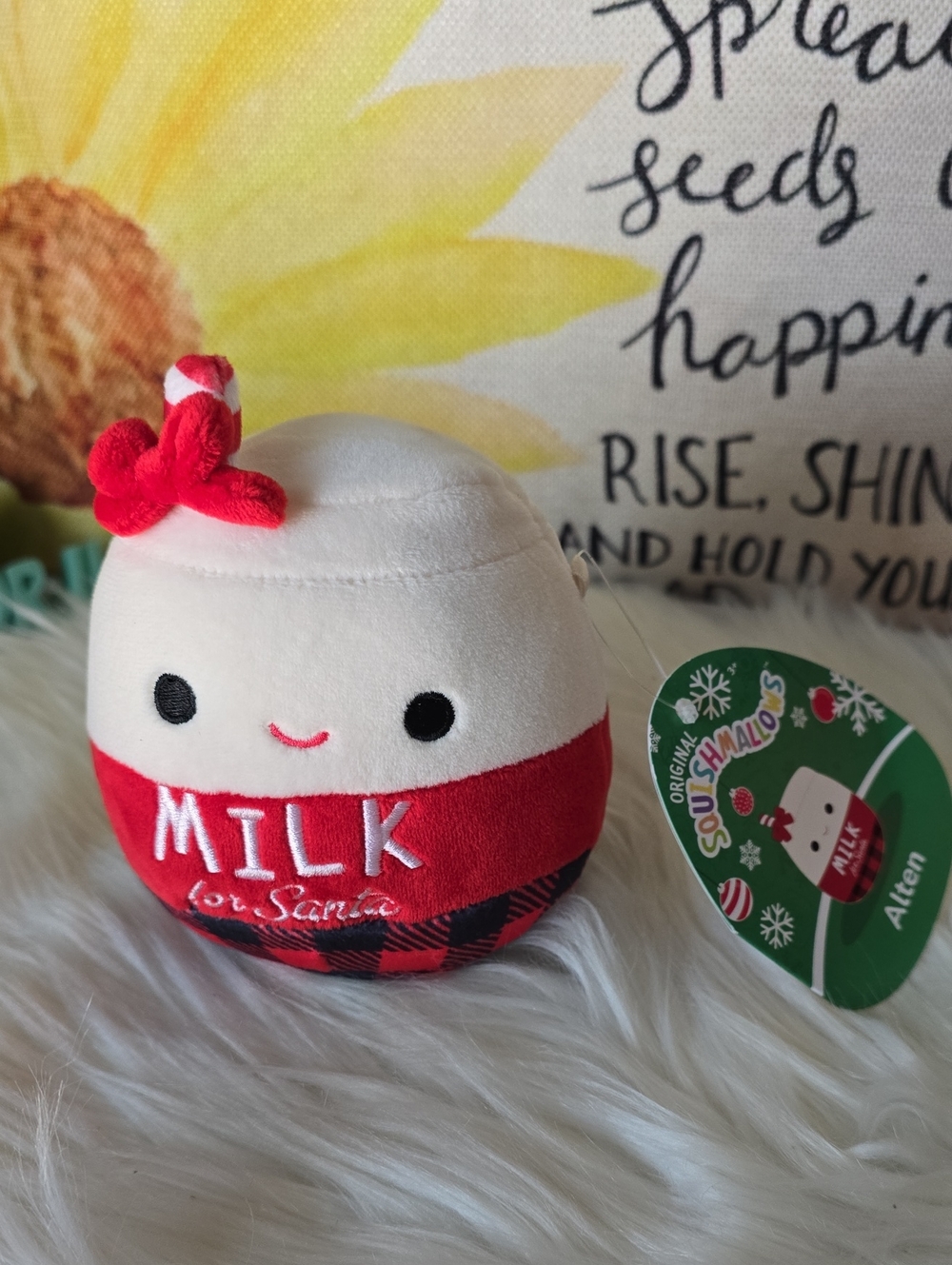 NWT Squishmellow Alten MILK for SANTA